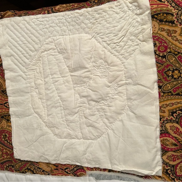 New unfinished print pattern hand Quilted blocks, 17”x17” - Picture 8 of 8